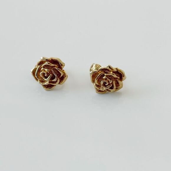 Vintage Avon Sculptured Rose Clip On Earrings Gold 1980s Gold NEW IN BOX - Picture 3 of 12